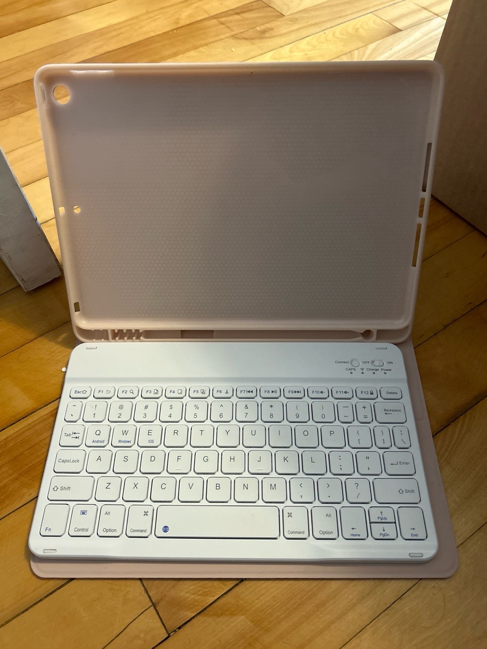 Bluetooth Keyboard Case for iPad Mini — White/Pink